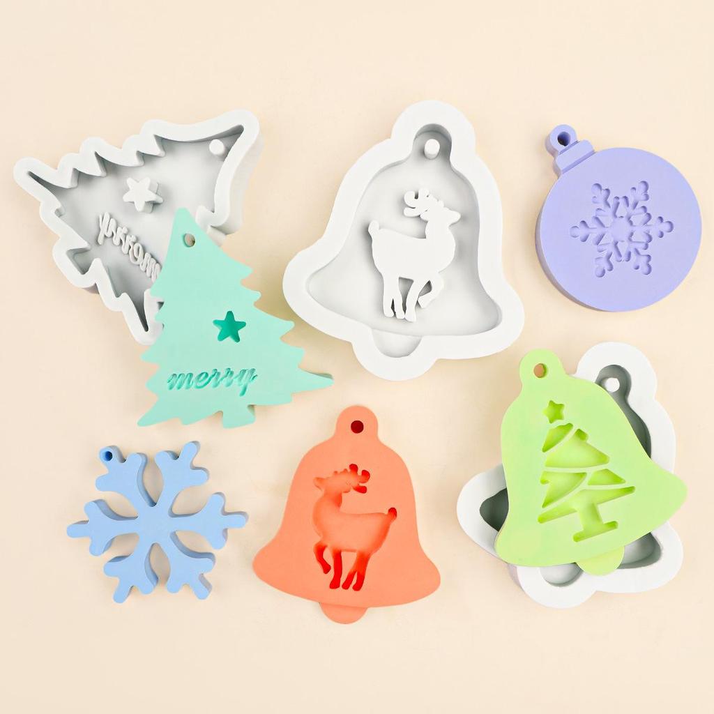 DIY Scented Plaster Diffuser Pendant Mold - Christmas Tree, Snowflake, Reindeer, Bell