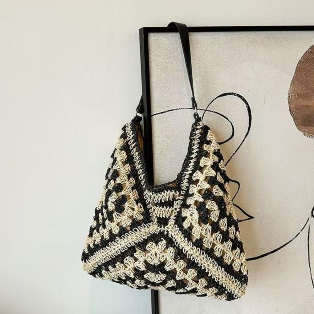 New Hollow-out Design Weaving Clutches Weaving Texture Large Capacity Underarm Bag Polyester Ladies Handbag Summer Season