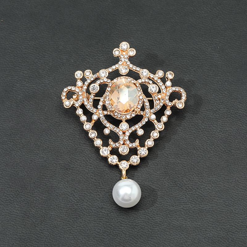 Elegant Retro Zircon Brooch: European & American Court Style Fashion Accessory