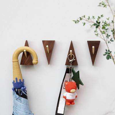 Τριγωνικό Ξύλινο Άγκιστρο Τοίχου Ξύλινη Βάση Μεταλλικό Άγκιστρο Ρουστίκ Άγκιστρο Τοίχου Κρεμάστρα Ρούχων για Είσοδο Σπιτιού Σαλόνι Υπνοδωμάτιο