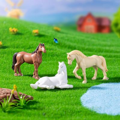 3 Pezzi Miniature di Cavalli Mini Figure di Animali Statuette di Mini Cavalli da Tavolo