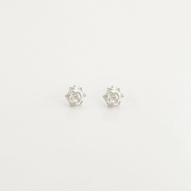 STILL INSTANT Rose with Dew - Earring 05