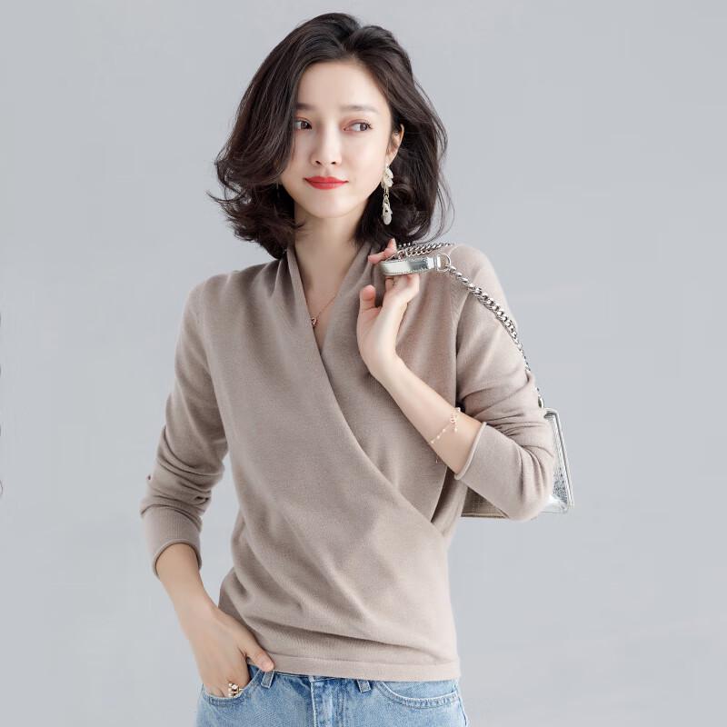 Yi Li Teng Women's Elegant Knitted V-Neck Sweater