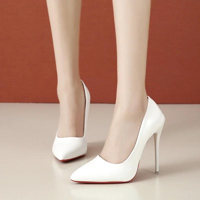 Móda Velikost 35-45 Nadměrná velikost Vysoké podpatky Ovocná barva Superjemný podpatek Lehký střih Lakovaná kůže Jednoduché boty Nadměrná velikost Jednoduché boty 12cm