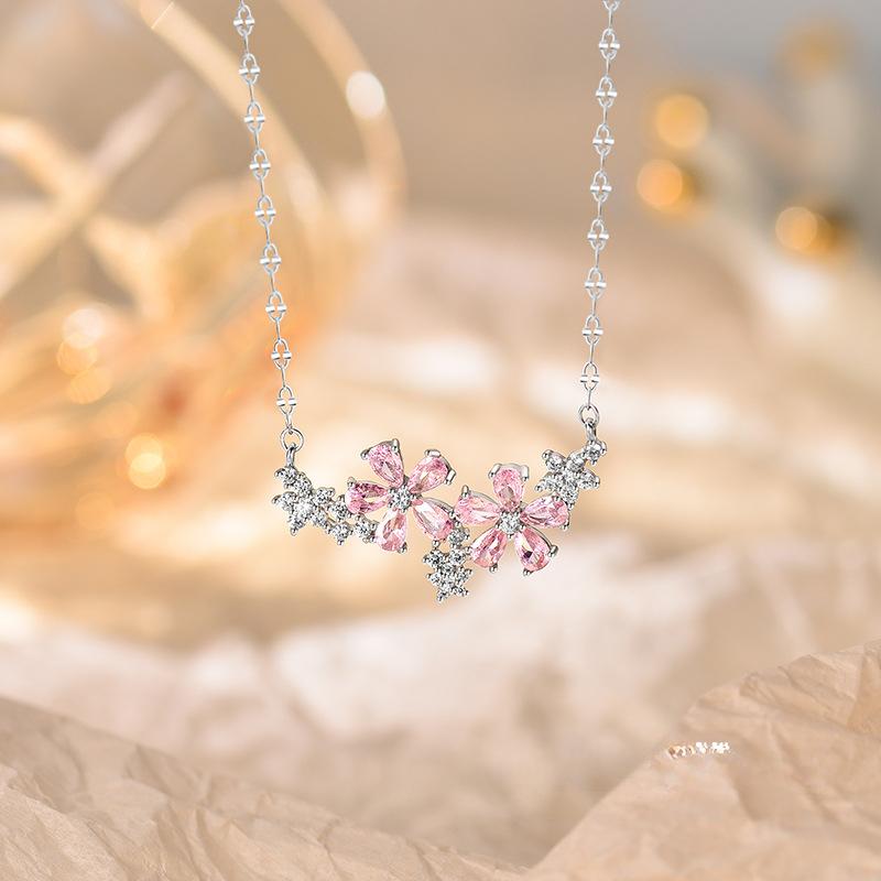 Blumenkette Süßes Mädchengefühl Leichte Luxushalskette Hochwertiges Gefühl Atemberaubende Blume Schlüsselbeinkette Mädchen