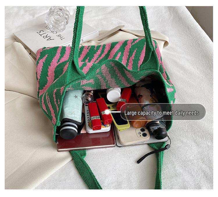 Women's Zebra Pattern Knitted Tote Bag - Large Capacity Spring/Summer Fashion Shoulder & Hand-Held Bag, Korean Style.