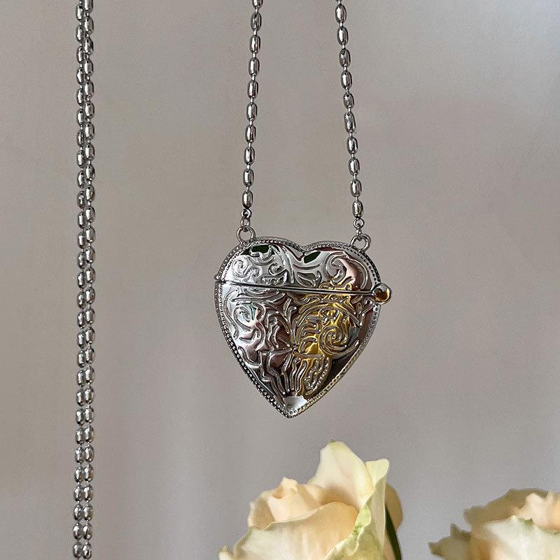 

Подвеска с рельефным цветком Love может располагаться по диагонали, длинное ожерелье для женщин, индивидуальность, темперамент, универсальная цепочка на шею, цепочка на свитер