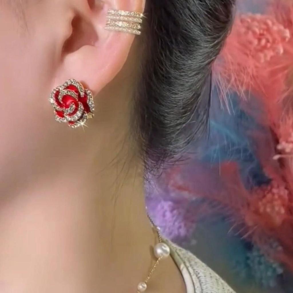 Elegant Red Rose Ladies' Earrings - Light Luxury, High-End Fashion, Versatile & Exquisite (2026 New Style)