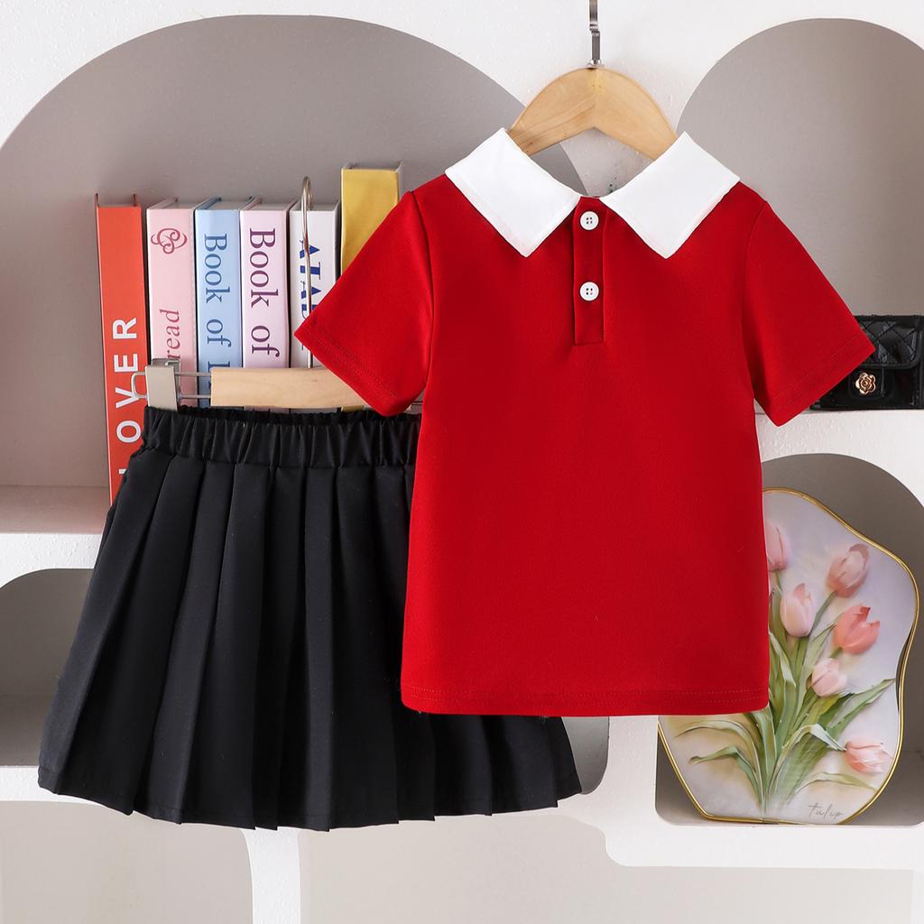 Girls' Fashionable Wine-red Outfit Summer Children's Princess Shirt and Black Pleated Skirt Set.