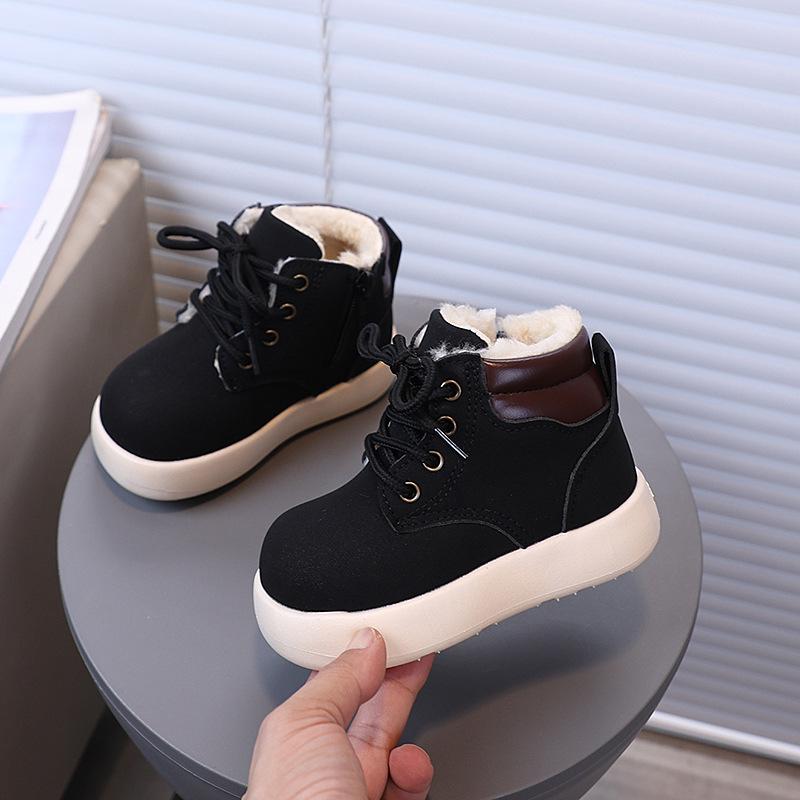 New 2025 Winter Kids' Fleece-Lined Martin Boots - Versatile Leather for Toddlers & Boys, Casual Short, Classic Style.