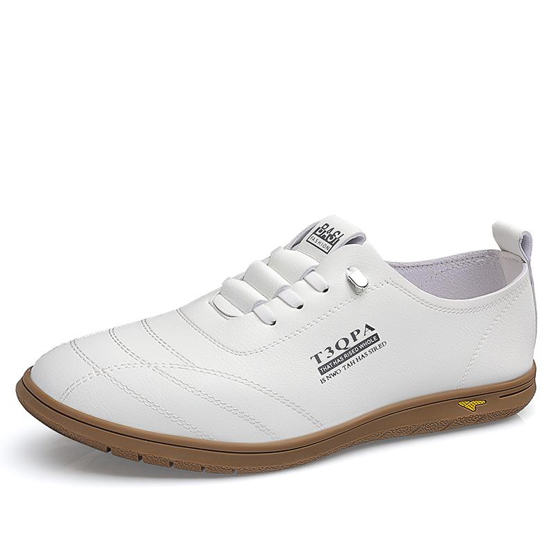 New Men's Casual Skate Shoes Stylish Soft-Sole Breathable Leather Sneakers Versatile Athletic Skate Shoes Low-Top Style Fashion