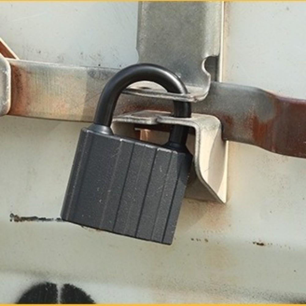 Durable Metal Heavy Duty Padlock Waterproof Safely Anti-theft Padlock with Keys Rust Proof Gate Locks Backpack