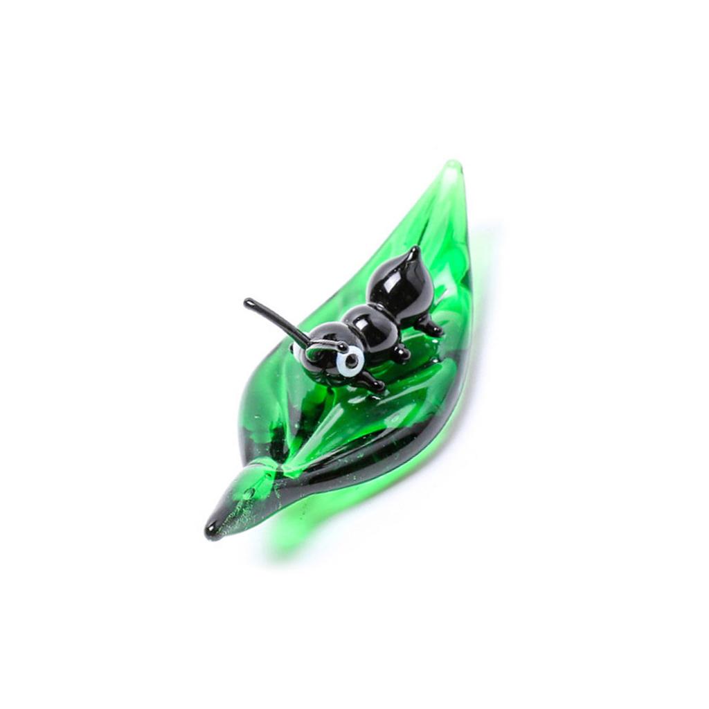 Glass Green Leaf Ladybugs Ants Snails Worm Butterfly Figurines Collectible Art Glass Animal Miniature Figurine Ornament