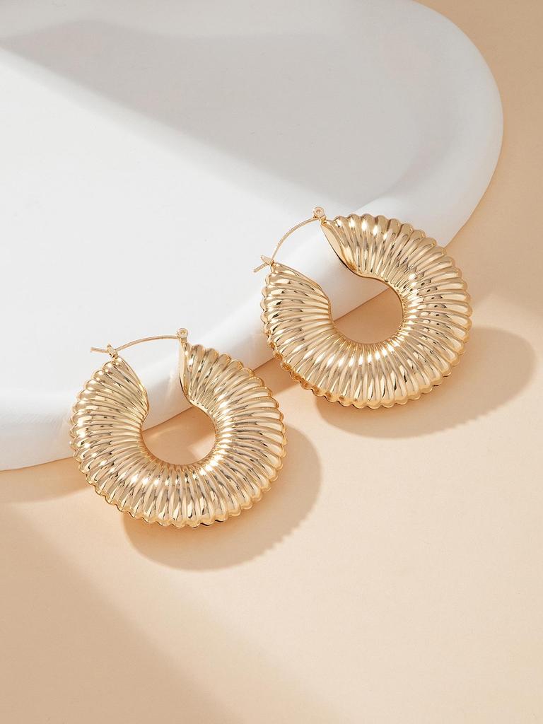 Large Statement Striped Round Earrings for Trendy Women - Versatile for Parties, Banquets, and Nightclubs