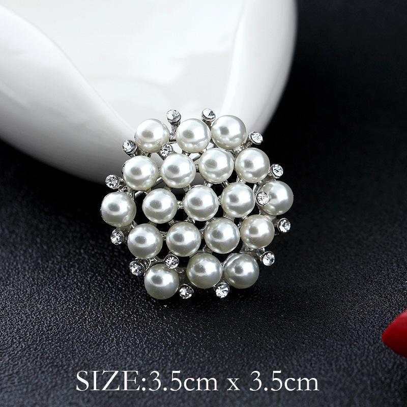 Spilla Corona di Perle e Strass di Cristallo Coreano - Spilla Versatile per Sciarpe da Donna con Spedizione Gratuita