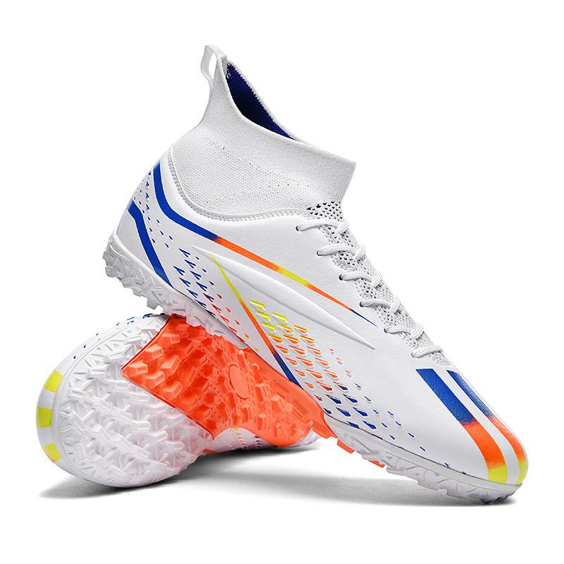 Broken size whole batch of walking football shoes, youth World Cup spikes, high-top training shoes, sneakers