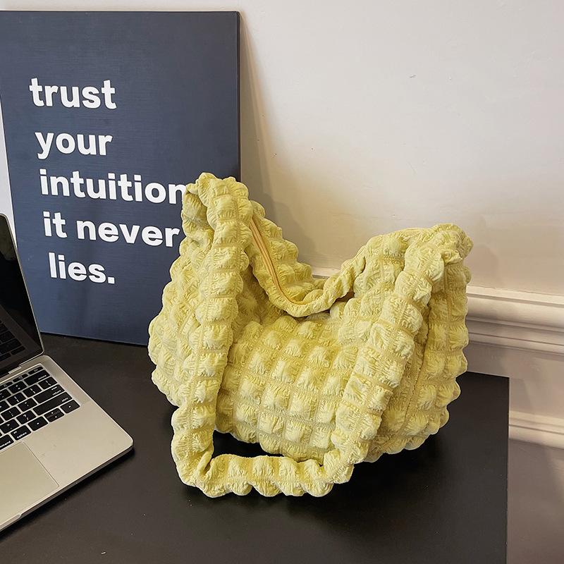 Cute Cloud Puff Bag 2025 New Bubble Bag Commuter Large Capacity Girl Korean Version Folded Shoulder Underarm Bag