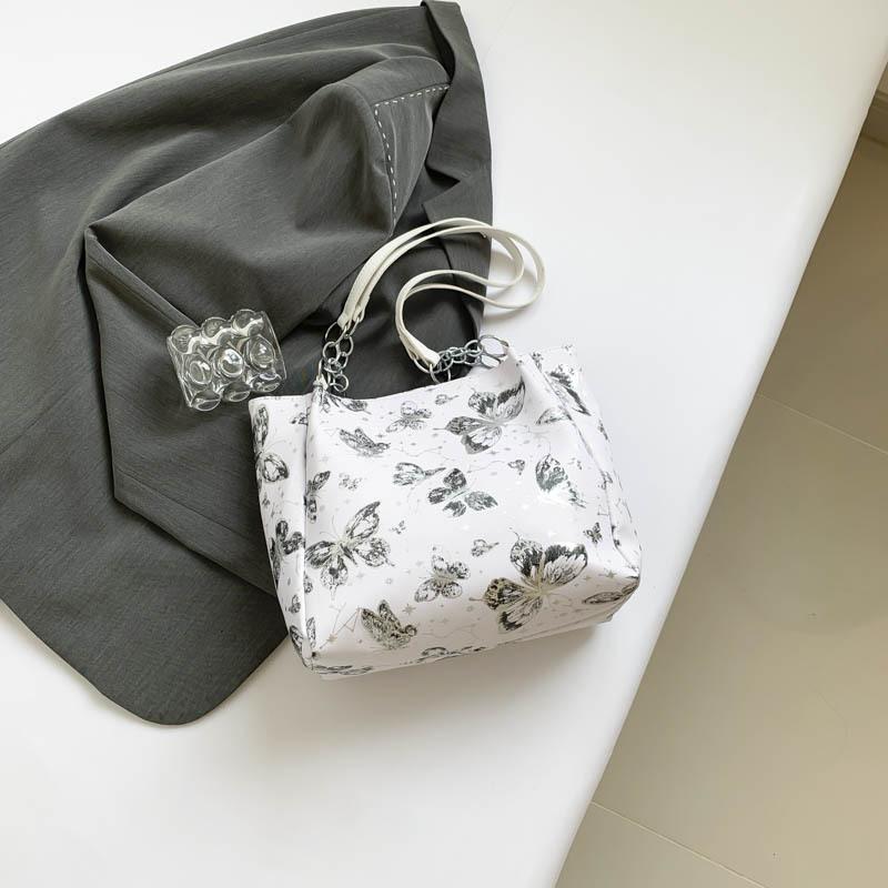 

Повседневная модная сумка через плечо для женщин 2024 года, летняя новая маленькая свежая сумка-тоут с цепочкой, повседневная классическая сумка чёрный