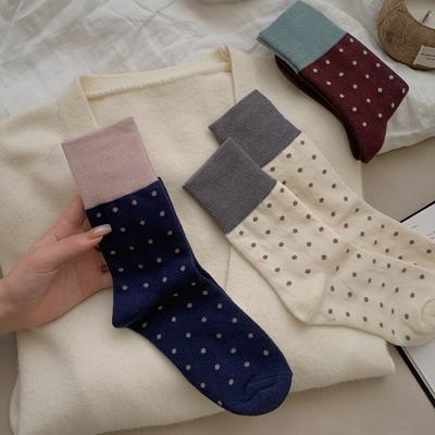 Damen Herbst und Winter Neue Produkte All-Match Gepunktet im Schlauch Rippstrick Socken