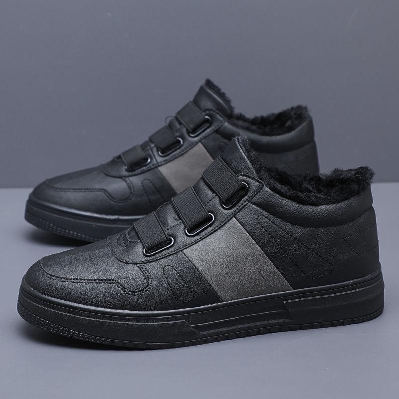Men's Fleece-Lined Winter Slip-On Casual Leather Shoes - Korean Style, Non-Slip, Warm, Mid-Top Trendy Sneakers