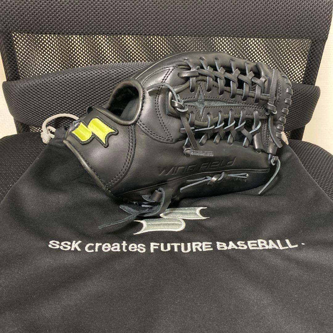 Used SSK WING FIELD Junior Softball Gloves