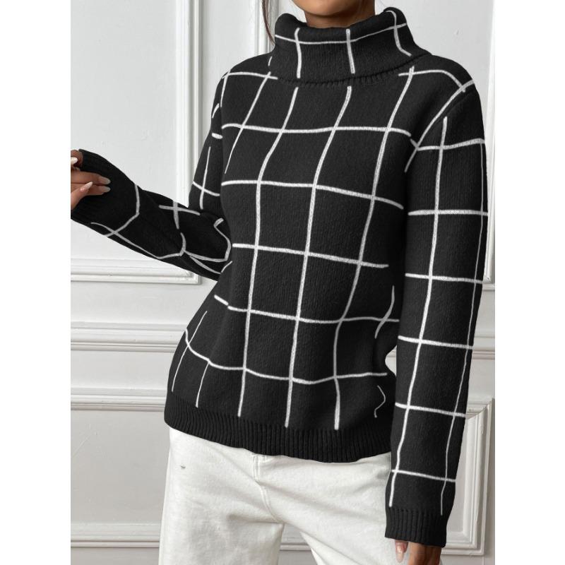 Women's Pullover Check Turtleneck with A Contrasting Base