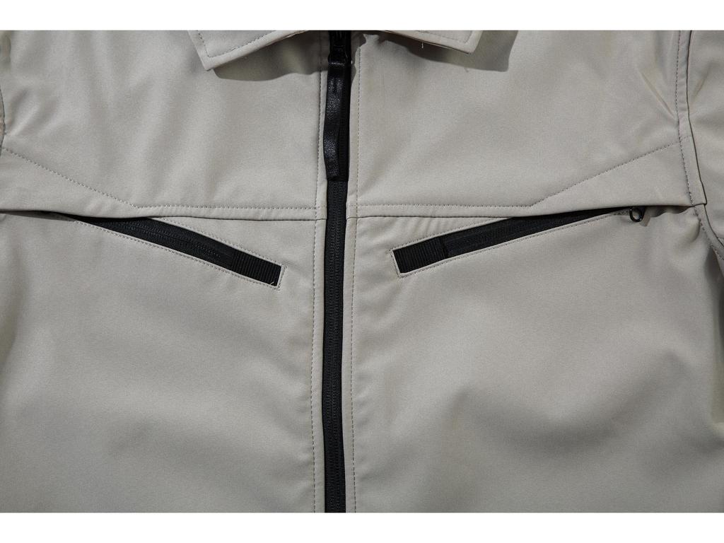 Jednokolorowa wiatrówka w stylu koszuli z miękkiej tkaniny