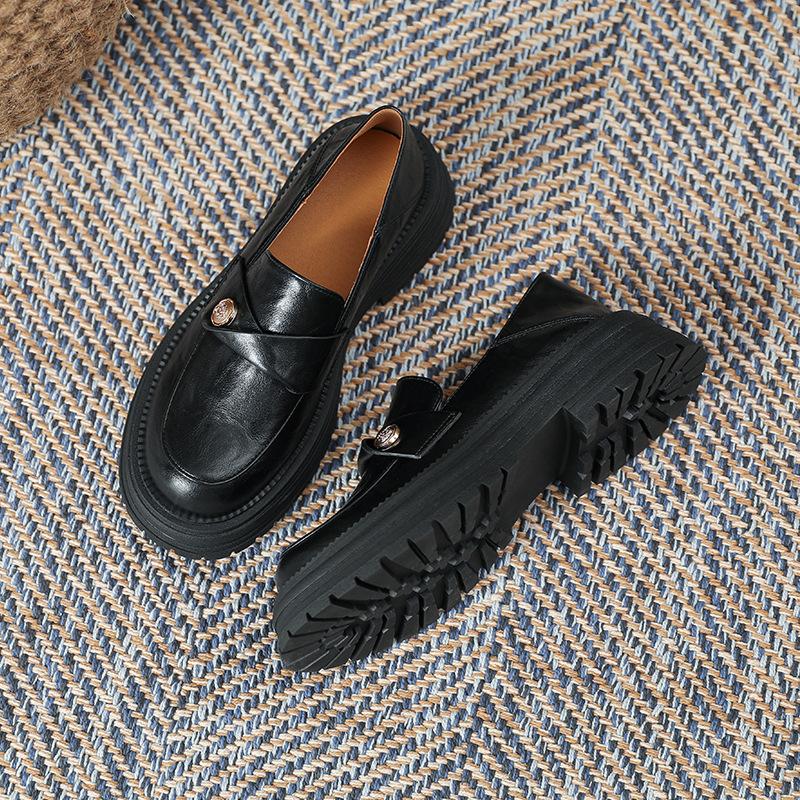 Camellia Small Gold Coin Loafers Women's 2025 Spring New High-end British Style Thick Heel Small Leather Shoes One Pedal