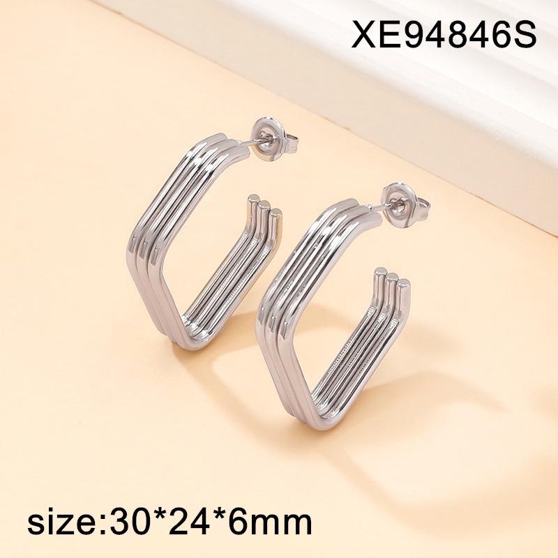 European Geometric Titanium Steel Gold-Plated Earrings: Simple, Versatile, Fashionable Ear Studs