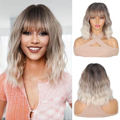 Parrucca Sintetica Ondulata con Frangia Parrucche Morbide Corte Bob Lunghezza Spalla Per Donne Parrucche Ricci Cosplay Quotidiano