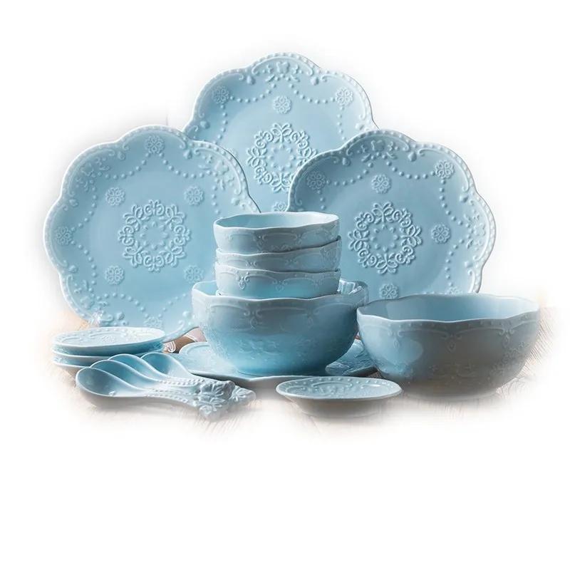 18 pcs Kit relief ceramic bowl set / plate and bowl set / home dining set / European-style bowl and plate set