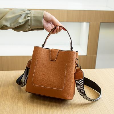 BagsWomen's Fashion Bucket Bag 2023 New Trendy Versatile One Shoulder Cross-Bag Premium Sense Handbag
