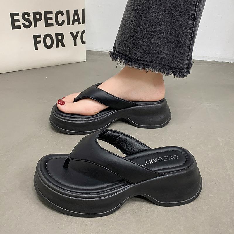 Flip-flops Summer Fashion Shoes for Women Small-sized Shoes Thick-soled Beach Flip-flops