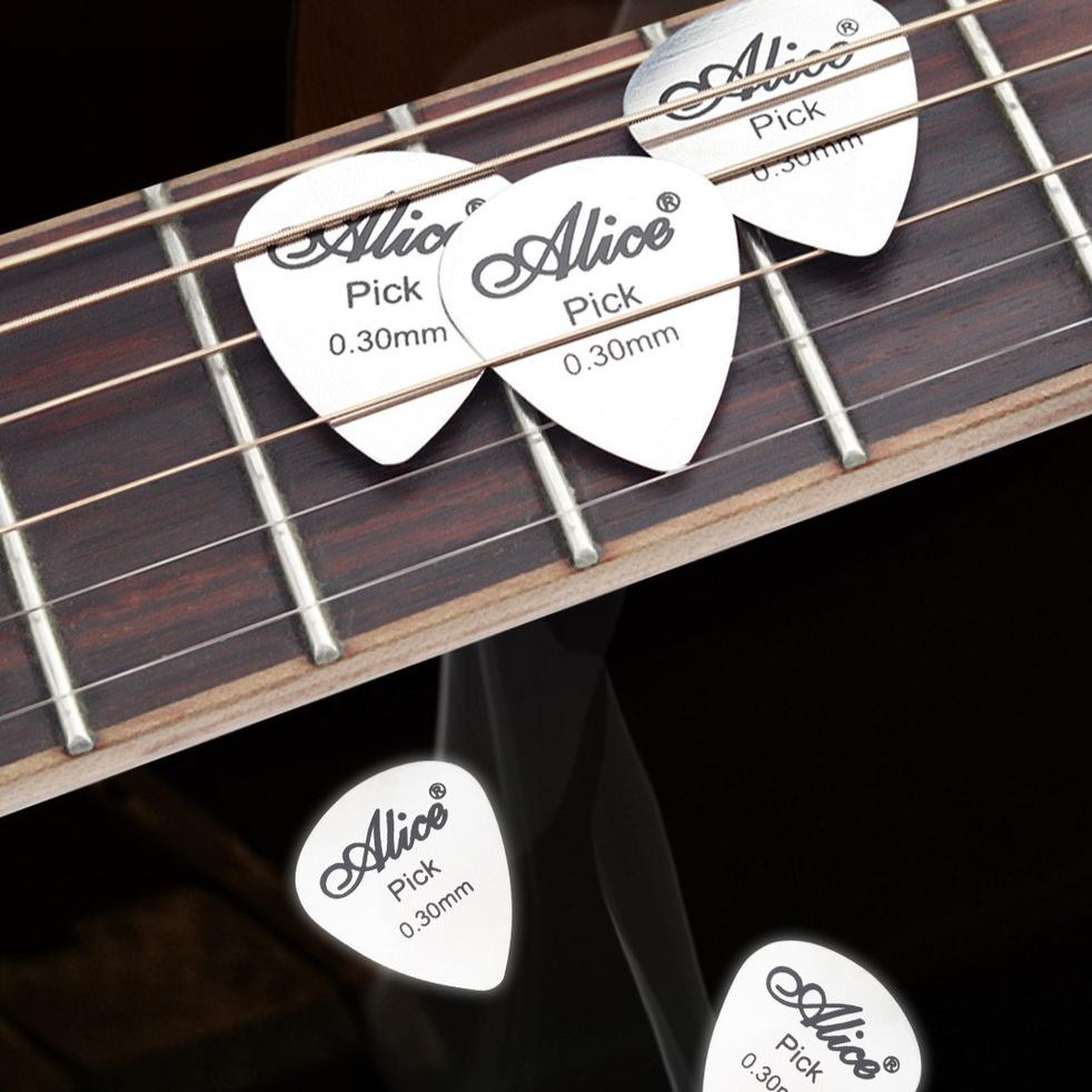 0.3mm Alice Metal Guitar Picks Durable Stainless Steel Professional Bass Ukelele Guitar Picks Electric Guitarra Accesorios
