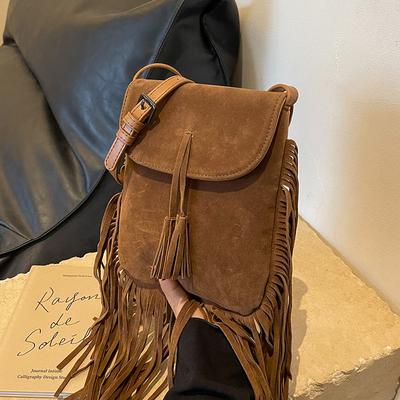 Eine Nischendesign-Tasche für Damen Herbst und Winter, eine Retro-Umhängetasche mit hochwertigem Fransen-Feeling
