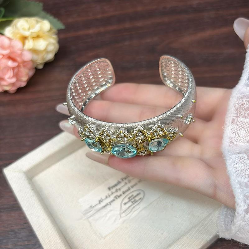 French retro wide version flash diamond open bracelet women's fashion heavy industry high-end bracelet set personalized light luxury jewelry