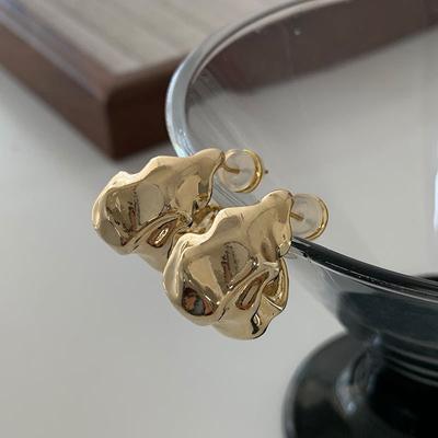 Métal Vent Lave Volcanique Clou Individualité Sens du Design Simple Luxe Léger Tempérament Élevé Niche Unique