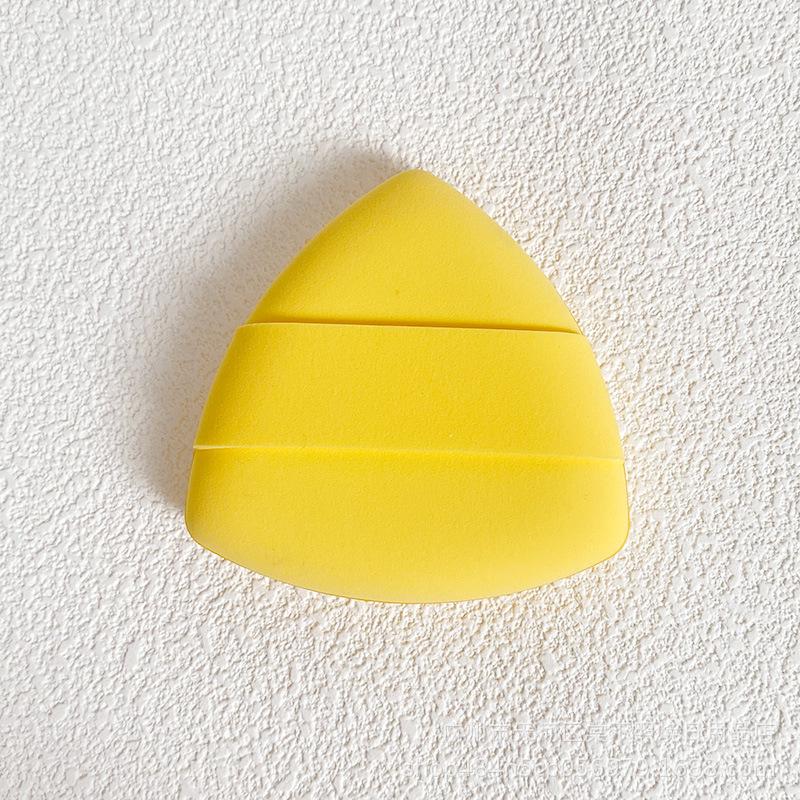 Dual-Sided Rubycell Soufflé Cushion Puff: Waterdrop & Triangle Shape, Suitable for Dry/Wet Use, Non-Absorbing Foundation.