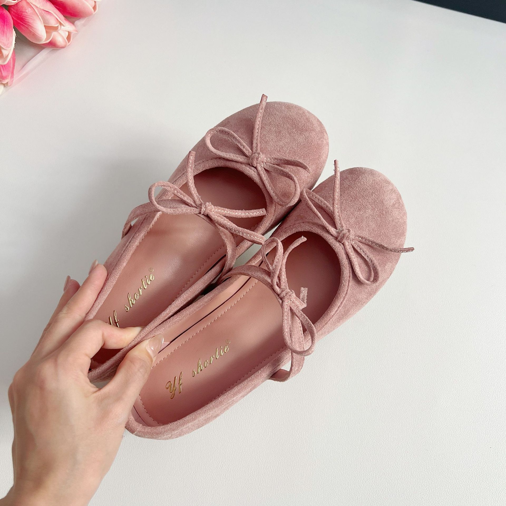 

Sheepskin version inner height increase retro Mary Jane shoes women s word with suede shallow mouth round head bow ballet single shoes women 39