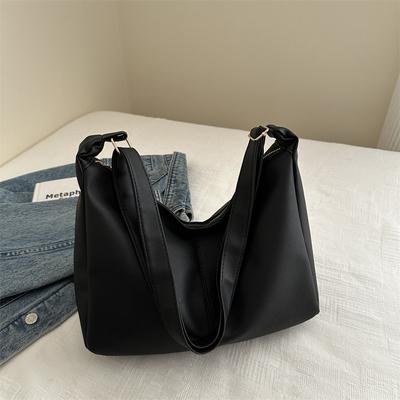 Large Capacity Fashion Soft Surface 2025 Winter Casual New Personalized Foreign Style Solid Color Casual Tote Shoulder Bag Women