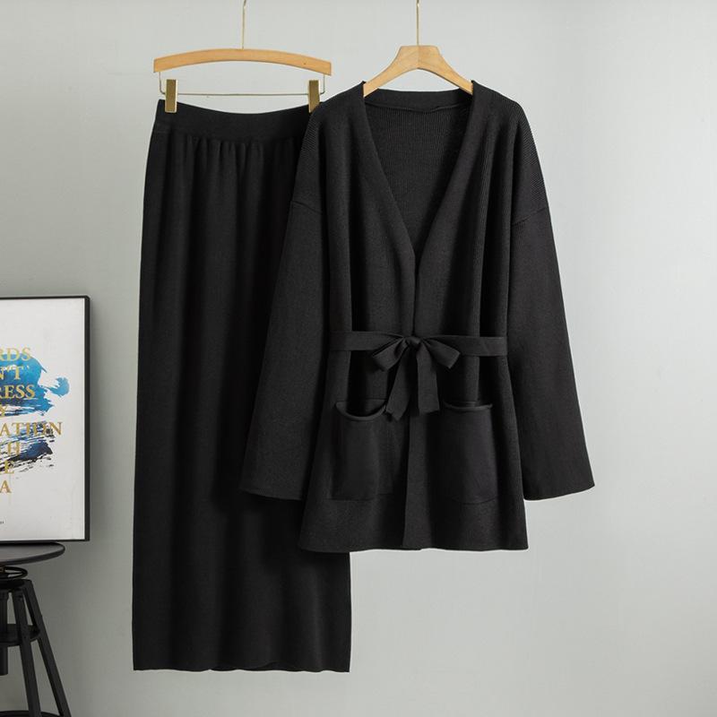 

Плюс размер женская весенняя новая V-образная горловина свободная трикотажная юбка стильный кардиган комплект из двух предметов one size чёрный