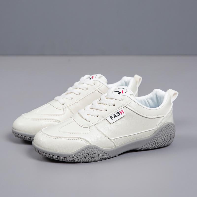 2025 New Spring Leather White Shoes Women's Korean Version of Versatile Casual Shoes Board Shoes Soft Sole Breathable Sports Running Shoes