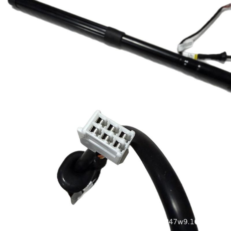

Toyota RAV4 Electric Tailgate Support Rod Right 689100R060