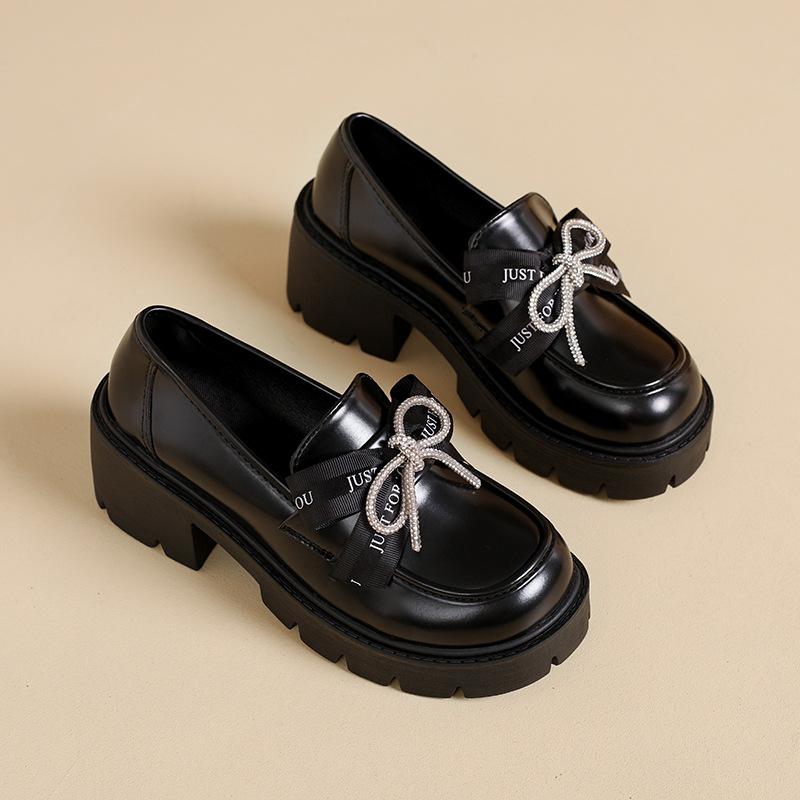 

Модная универсальная обувь принцессы женская 2025 новая осень черная модная одинарная обувь лоферы на мягкой подошве туфли Мэри Джейн 35