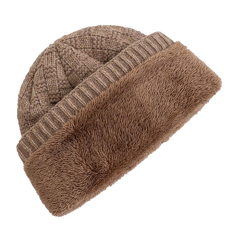 New Unisex Fashion G.S Metal Mark Hats Plush Fur Lined Hats For Men Women Warm Beanie Cap Casual Label Decor Winter Knitted Hats