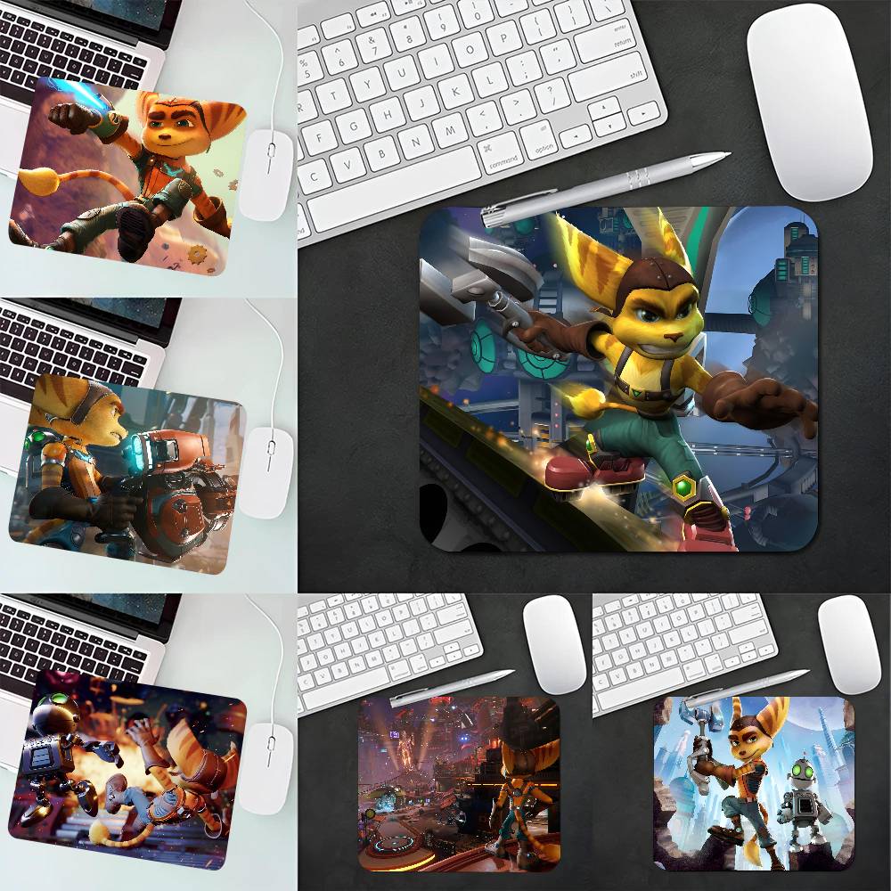 Ratchet And Clank Rift Apart Game Mousepad Small LockEdge Mouse Pad For Gamers Computer Desk Pad Rectangular Anti-slip Rubber