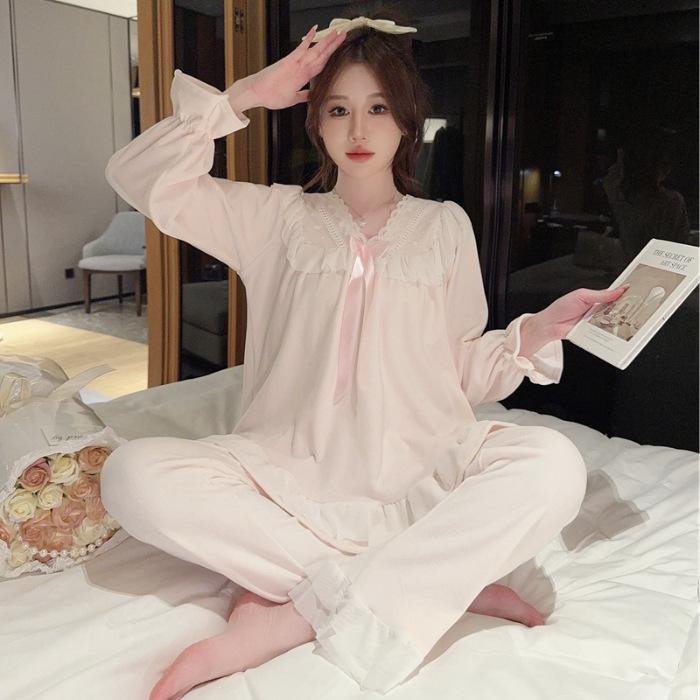 Autumn/Winter Women's Lace Velvet Pajama Set - Long-Sleeved, Soft, Warm, Princess Style