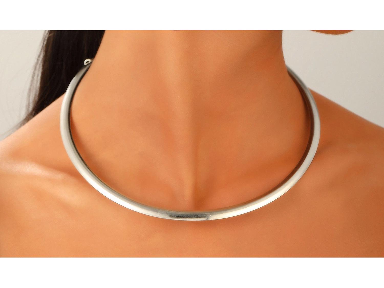 

Элегантный геометрический чокер-волна: Европейское и американское ожерелье для женщин