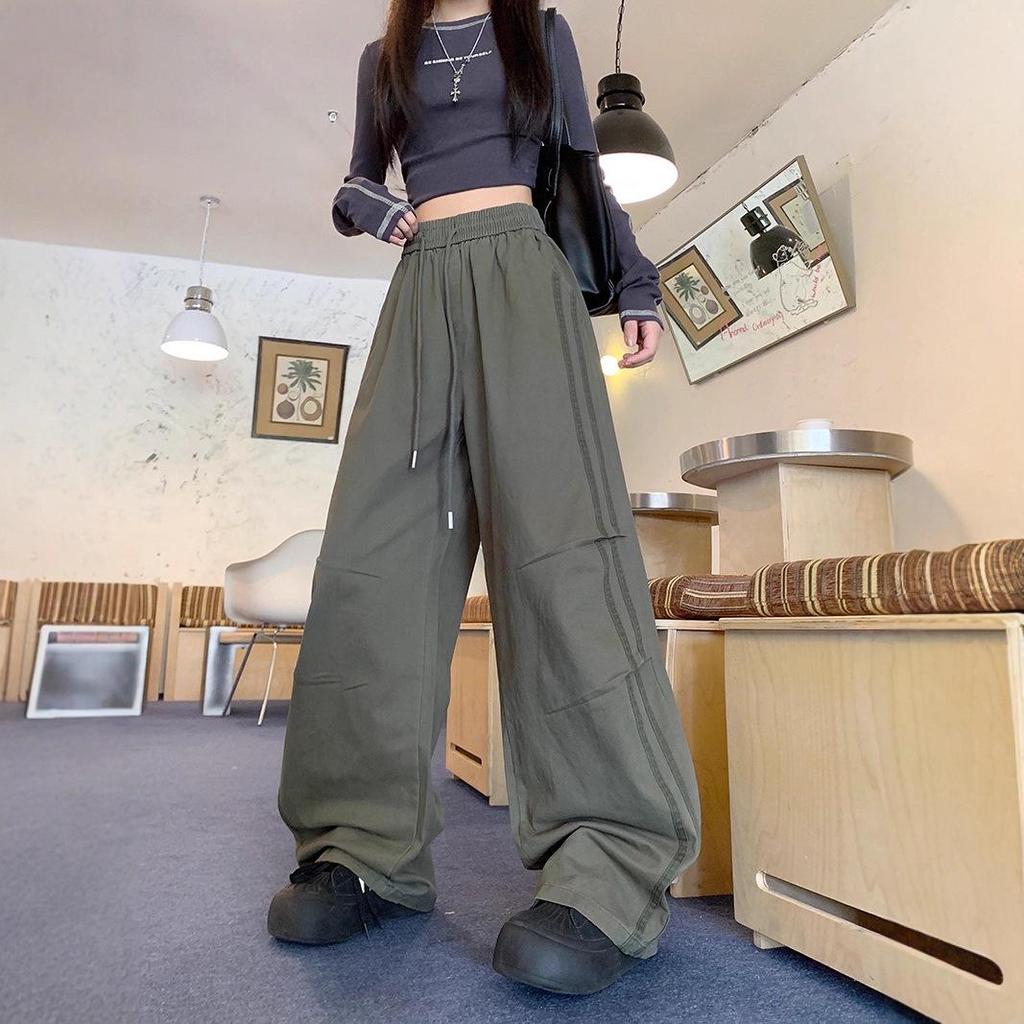 Plus Size Women's Pleated Wide-Leg Cargo Pants: Autumn Casual, Floor-Length Trousers