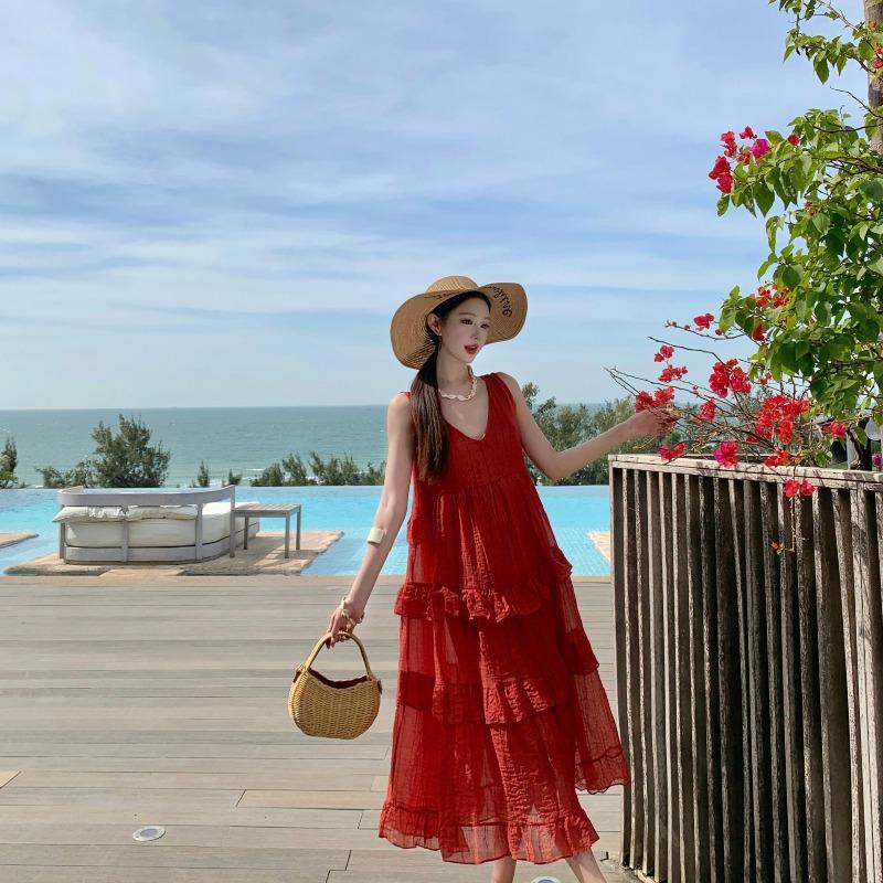 Beautiful, Beautiful, Fungus Edge, Red Suspender Cake Dress, French Halter, Good-looking Seaside Vacation Big Swing Dress
